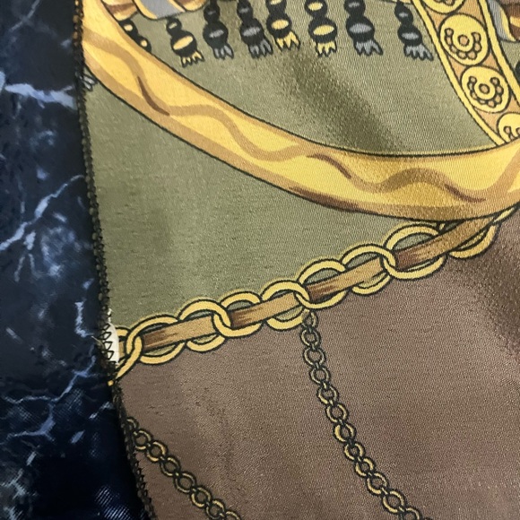 Hermes designer brand square neck wrap shawl silk scarf full wrap made in Italy - Picture 13 of 16